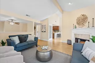 115 Valley Oak Dr, Roseville, CA 95678 - Photo 2