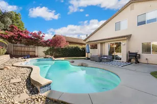 1384 Walden Dr, Folsom, CA 95630 - Photo 38