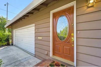 1056 Entrada Road, Sacramento, CA 95864 - Photo 8