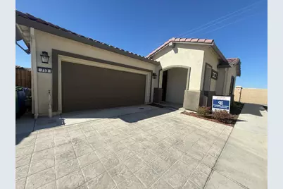 713 Betten Street, Los Banos, CA 93635 - Photo 1