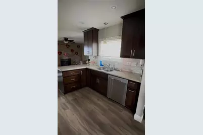 1123 W Harney Lane, Lodi, CA 95240 - Photo 4