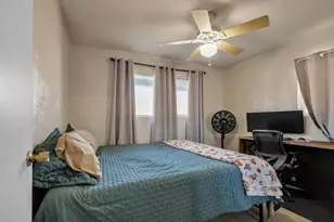 433 5th St, Galt, CA 95632 - Photo 32