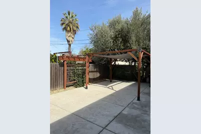 2021 W Acacia Street, Stockton, CA 95203 - Photo 26
