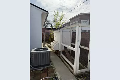 2021 W Acacia Street, Stockton, CA 95203 - Photo 30