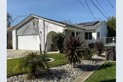 2021 W Acacia Street, Stockton, CA 95203 - Photo 2