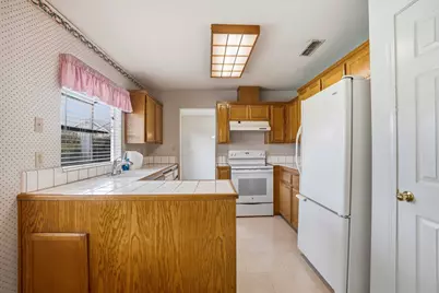 1721 Walnut Blossom Way, Modesto, CA 95355 - Photo 6