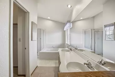 1721 Walnut Blossom Way, Modesto, CA 95355 - Photo 16