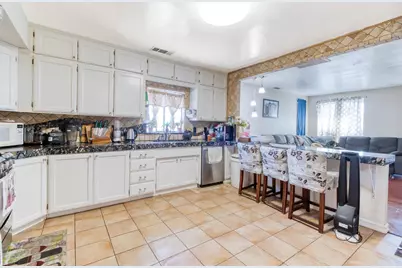 13301 Bentley Street, Waterford, CA 95386 - Photo 2