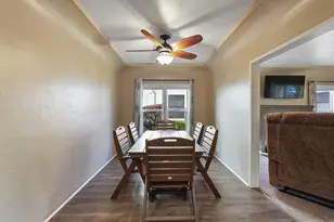 956 J St, Los Banos, CA 93635 - Photo 6