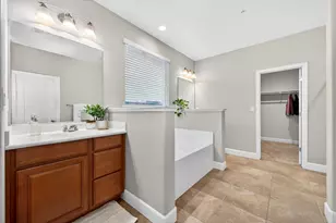 2233 Hightrail Way, Roseville, CA 95747 - Photo 10