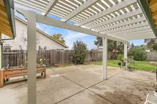 7400 Carriage Dr, Citrus Heights, CA 95621 - Photo 40