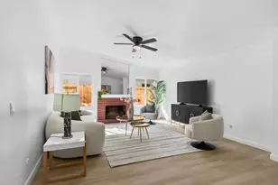 55 Del Vista Cir, Sacramento, CA 95823 - Photo 8