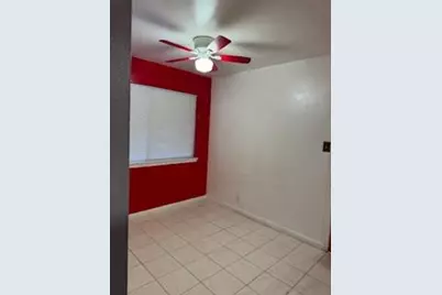 2081 Quincy Avenue, Sacramento, CA 95822 - Photo 2