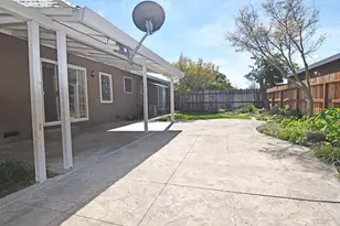 425 Corello St, Turlock, CA 95380 - Photo 36