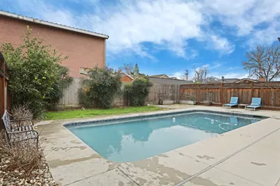 264 W Emerson Avenue, Tracy, CA 95376 - Photo 40