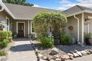 2210 W River Dr, Stockton, CA 95204 - Photo 6