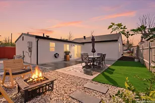 1923 Juliesse Ave, Sacramento, CA 95815 - Photo 1