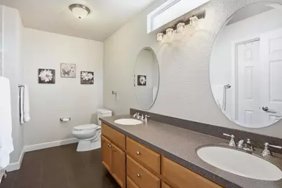 9208 Summer Pond Court, Elk Grove, CA 95624 - Photo 16