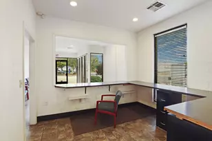 7711 Murray Dr, Stockton, CA 95210 - Photo 10