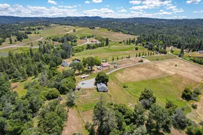 3081 Little Spur, Somerset, CA 95684 - Photo 46