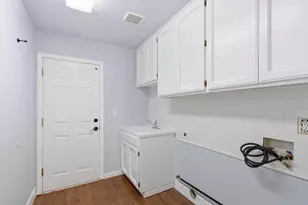 2091 Hastings Dr, Los Banos, CA 93635 - Photo 22