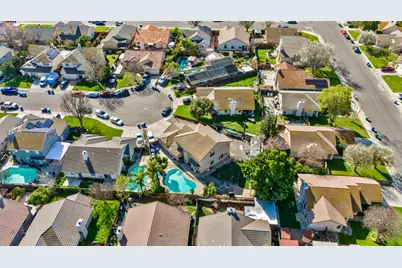 708 Coastal Court, Los Banos, CA 93635 - Photo 30