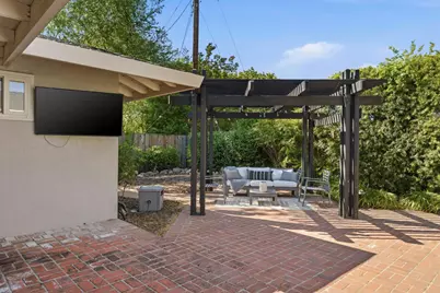 2929 Latham Drive, Sacramento, CA 95864 - Photo 48