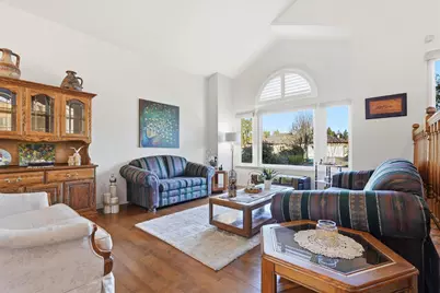 9076 Glenbury Court, Elk Grove, CA 95624 - Photo 4