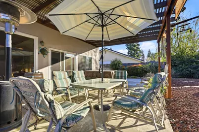 9076 Glenbury Court, Elk Grove, CA 95624 - Photo 40