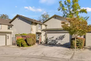 8851 Bluff Ln, Fair Oaks, CA 95628 - Photo 34
