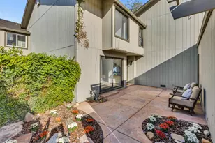 8851 Bluff Ln, Fair Oaks, CA 95628 - Photo 44