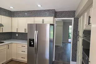 8851 Bluff Ln, Fair Oaks, CA 95628 - Photo 12