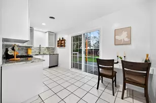 5300 49th St, Sacramento, CA 95820 - Photo 6