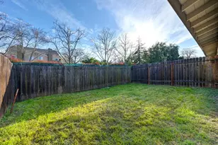 1052 Clinton Rd, Sacramento, CA 95825 - Photo 24