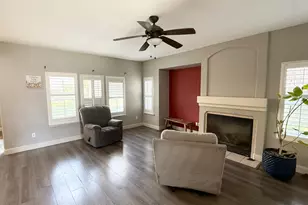 1416 San Rafael St, Los Banos, CA 93635 - Photo 2