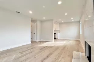 4200 22nd Ave, Sacramento, CA 95820 - Photo 8