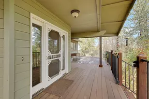 14200 Carriage Oaks Ln, Auburn, CA 95602 - Photo 6