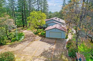 14200 Carriage Oaks Ln, Auburn, CA 95602 - Photo 2