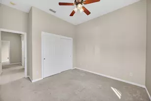 9272 Salmon Creek Dr, Elk Grove, CA 95624 - Photo 40