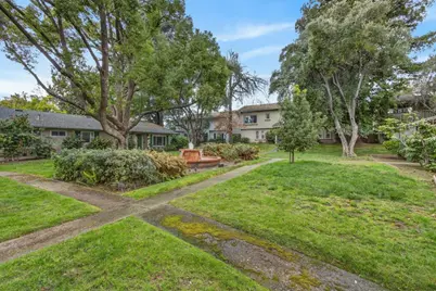 8397 La Riviera Drive, Sacramento, CA 95826 - Photo 52