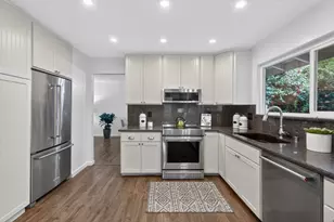 8397 La Riviera Dr, Sacramento, CA 95826 - Photo 16