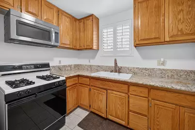 8099 Shasta Avenue, Elk Grove, CA 95758 - Photo 12