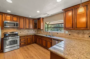 24126 Green Valley Rd, Auburn, CA 95602 - Photo 2