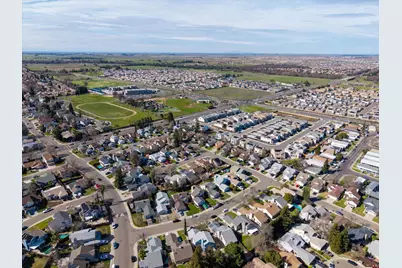 8625 Valley Rim Way, Antelope, CA 95843 - Photo 38