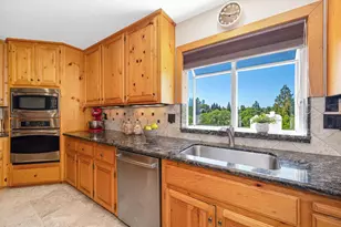 12590 Crimson Ct, Auburn, CA 95603 - Photo 22