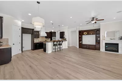 1563 E Via Mirasol Lane, Fresno, CA 93730 - Photo 20