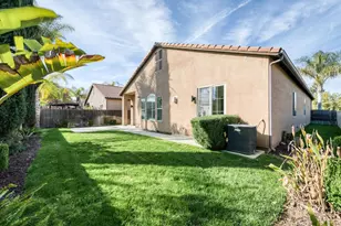 1563 E Via Mirasol Ln, Fresno, CA 93730 - Photo 6