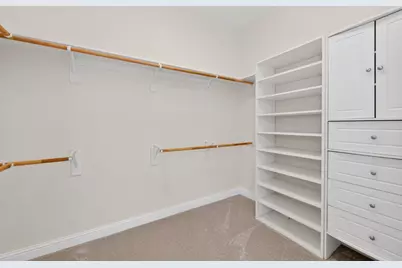 1563 E Via Mirasol Lane, Fresno, CA 93730 - Photo 32