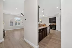 1563 E Via Mirasol Ln, Fresno, CA 93730 - Photo 10