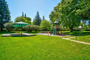 130 Hartnell Pl, Sacramento, CA 95825 - Photo 38